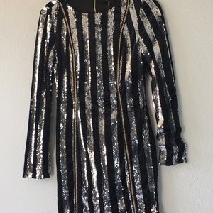 AMAZING CONDITION Black/Silver Bodycon dress HMS💗